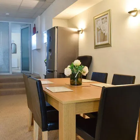 Main Street Apartment *